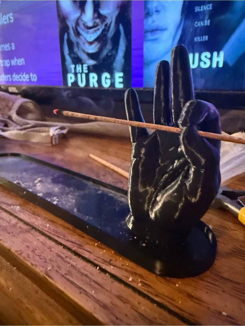 Black Hand Incense Holder - Sleek Decorative Stand